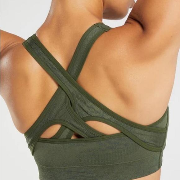 Gymshark- Adapt Camo Seamless Sports Bra - Picture 3 of 7